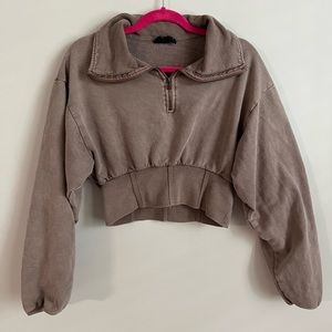 Mauve Urban Outfitters cropped quarter zip size Medium.